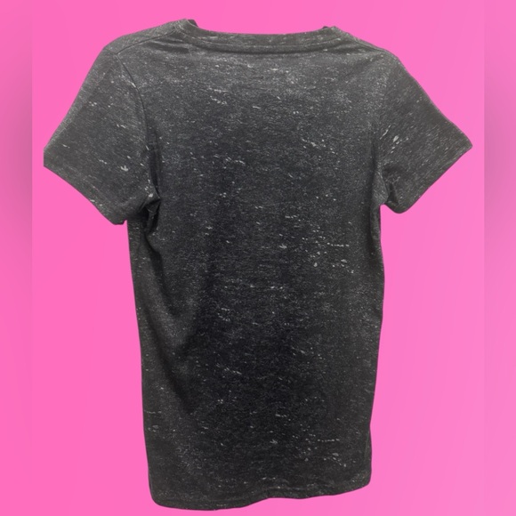 Adorable Pink Santa Blowing bubble gum women’s t-shirt size medium; christmas - Picture 3 of 3